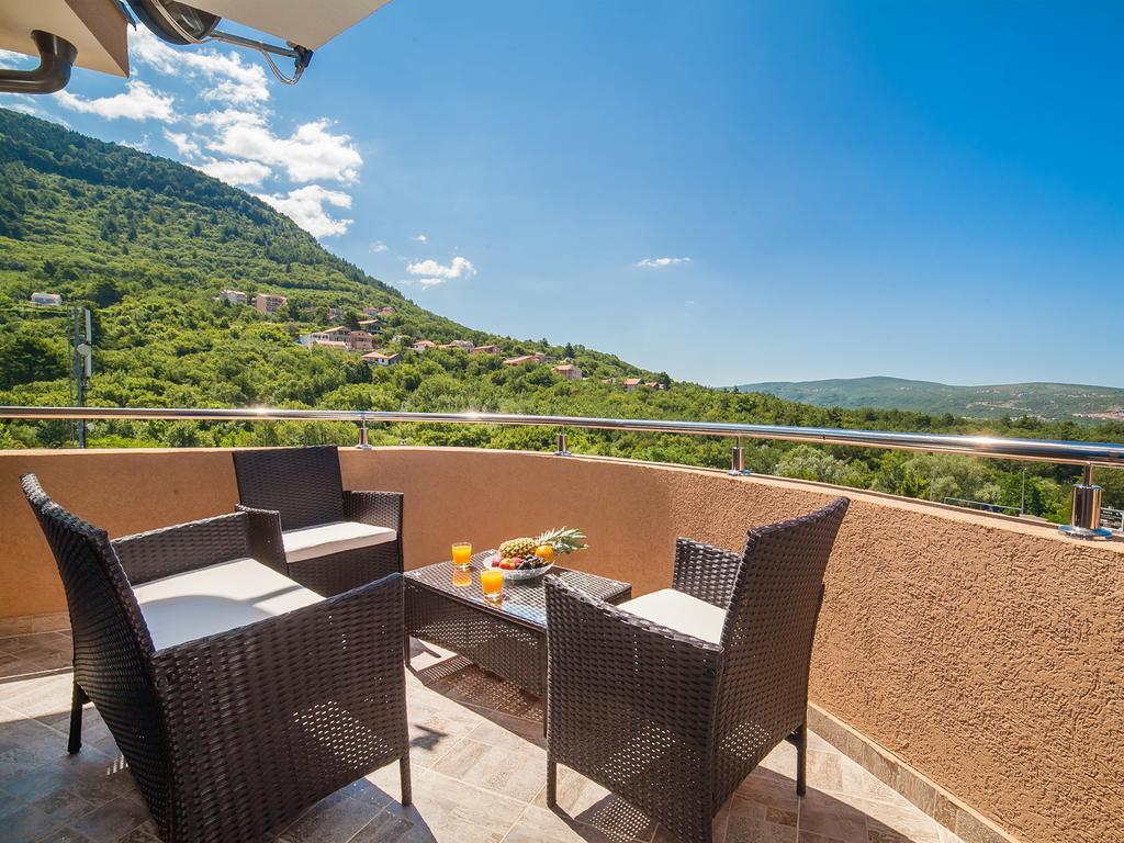 Apartments Urban Wild Kotor Exterior photo