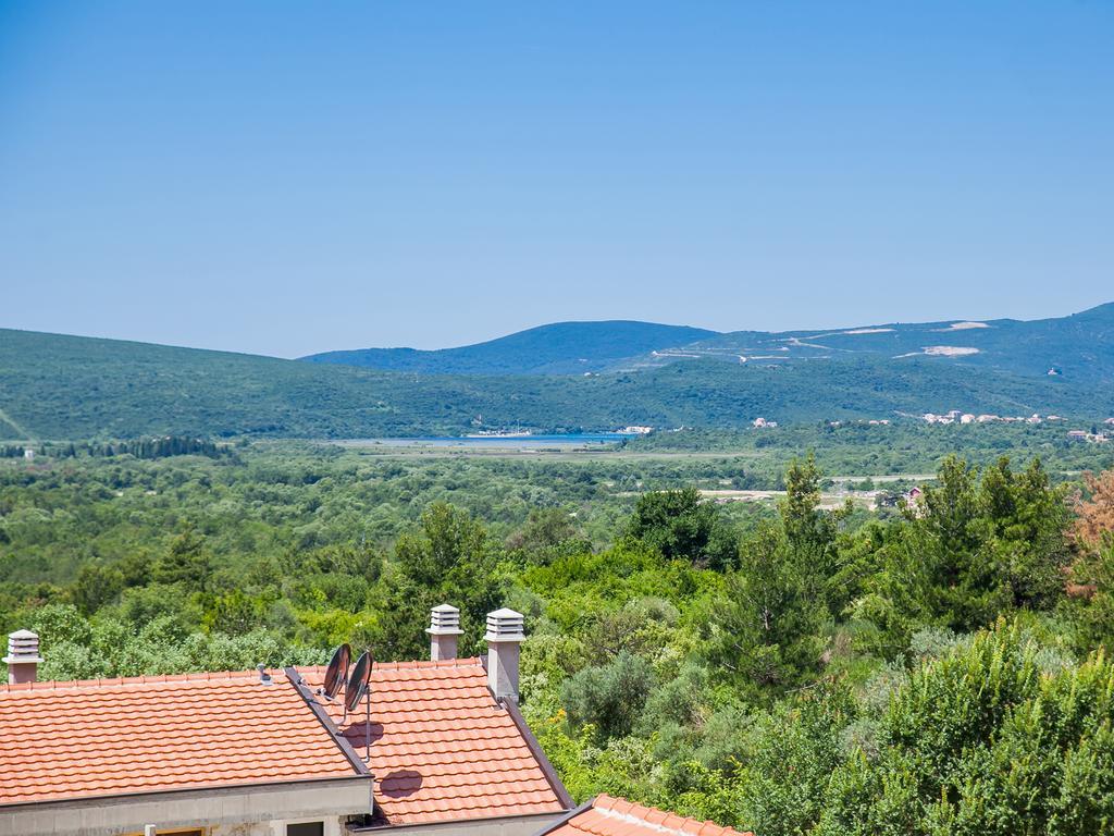 Apartments Urban Wild Kotor Exterior photo